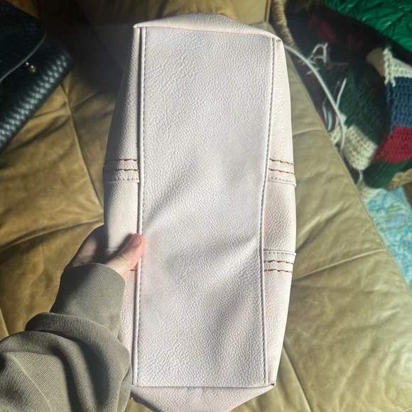 Montana West Women’s Light Pink Tote Bag with Contrast Brown Leather Handles - Picture 4 of 10